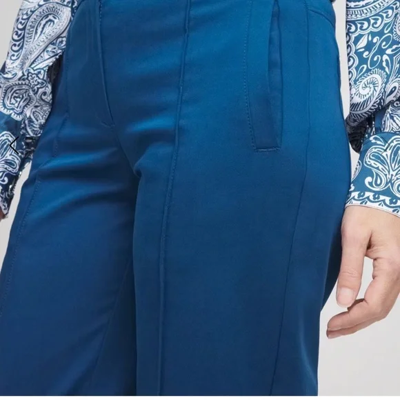 Chico’s Elegant Blue Women's Pants capri - Picture 4 of 5